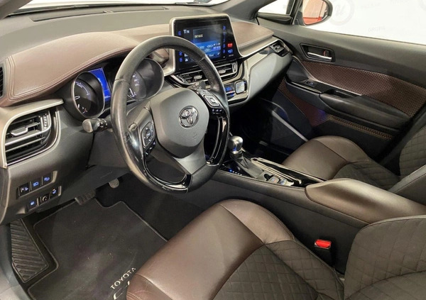 Toyota C-HR cena 82900 przebieg: 130251, rok produkcji 2017 z Sieniawa małe 191